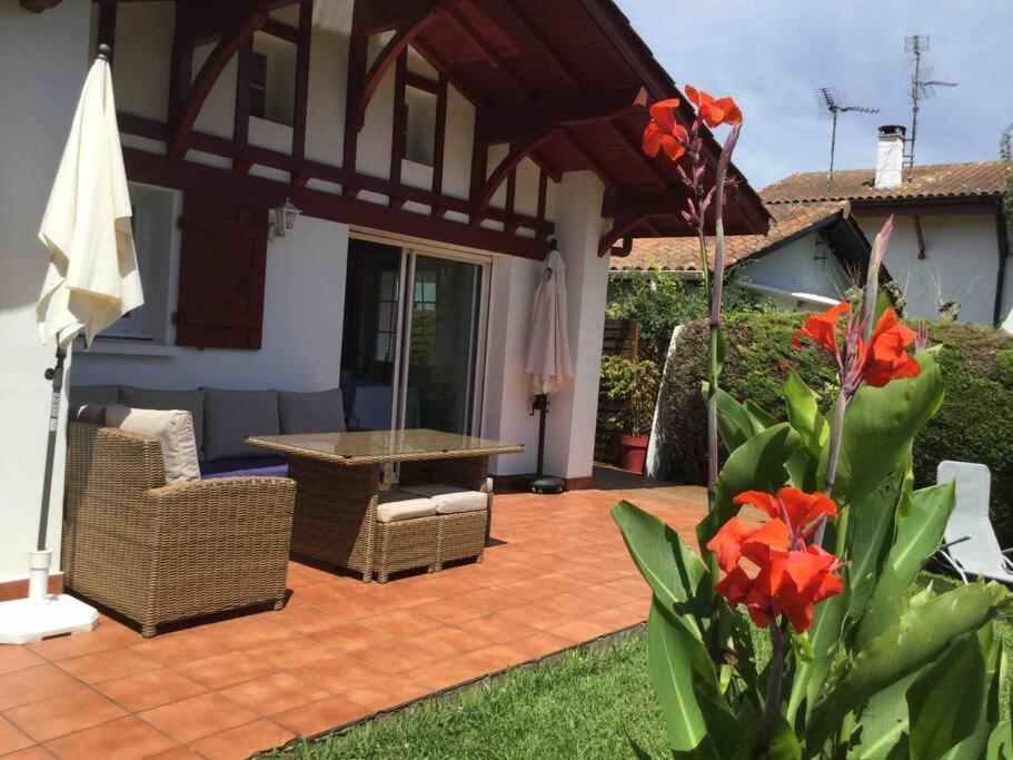 1Km Plage, Agreable Maison 6 Pers Classee 3* Hendaye Exteriör bild
